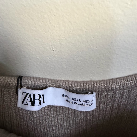 Zara Taupe Knit Sweater - Picture 2 of 2